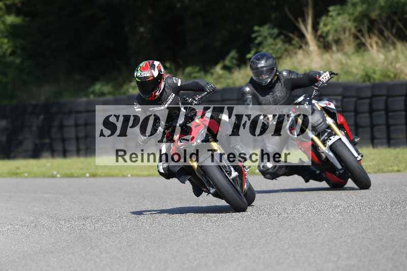 /44 09.08.2025 Plüss Moto Sport ADR/Einsteiger/42